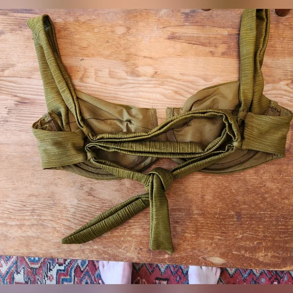 L*Space Camellia Bikini Top & Bummin' Bottom Shorebreak Texture Small - Picture 9 of 15